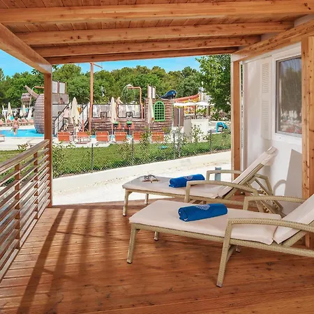 Kamp alanı Beautiful Stacaravan In Tar Poreč