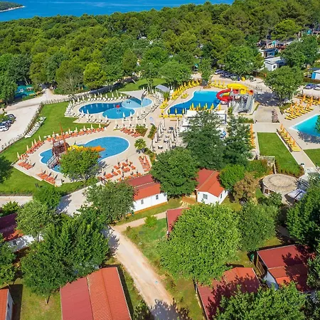 Beautiful Stacaravan In Tar Kamp alanı Poreč