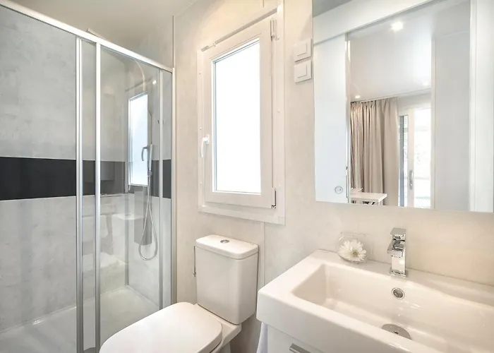 Kemp Awesome Stacaravan In Tar Poreč