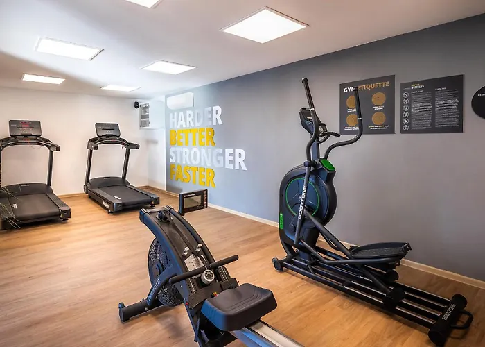 Awesome Stacaravan In Tar