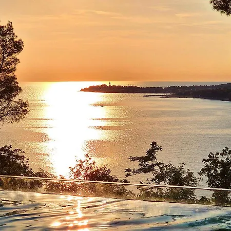 Awesome Stacaravan In Tar 4* Poreč