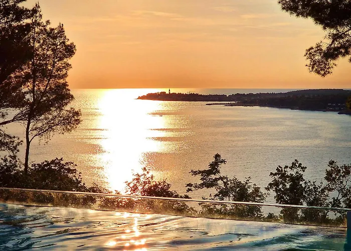 Awesome Stacaravan In Tar 4* Poreč