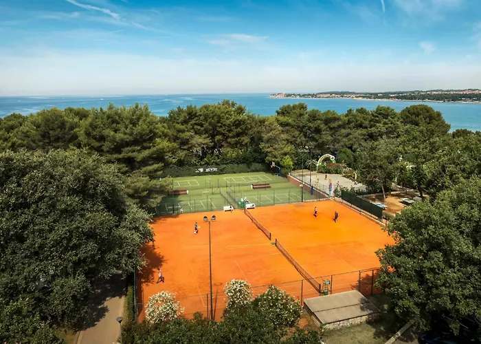 Awesome Stacaravan In Tar Κάμπινγκ 4*