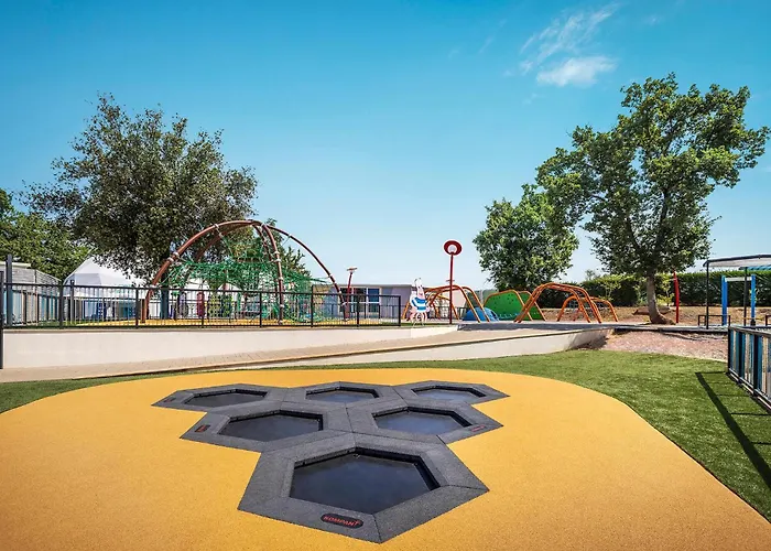 Awesome Stacaravan In Tar Κάμπινγκ 4*