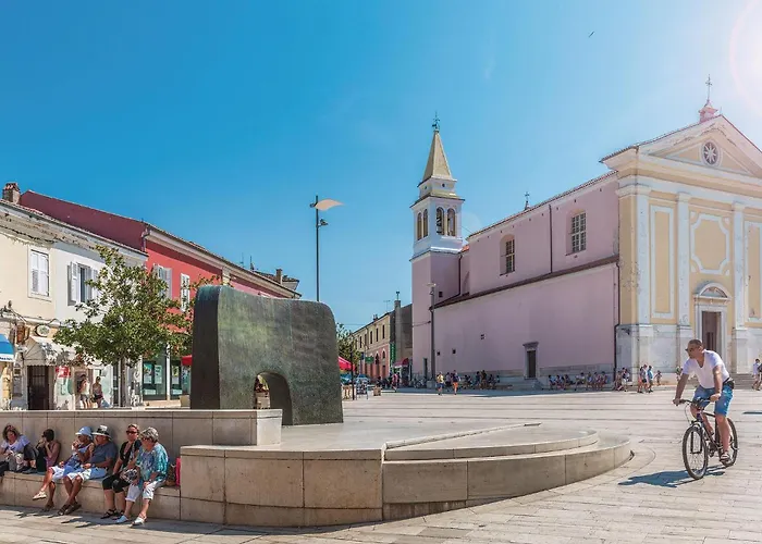 Awesome Stacaravan In Tar Κάμπινγκ